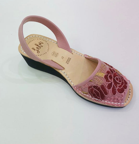 LULU AVARCAS BLACK WEDGE LEATHER SANDAL IN PINK FLORAL