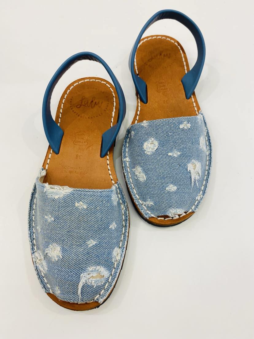 LULU AVARCAS VINTAGE DENIM "WORN LOOK" FLAT SANDAL