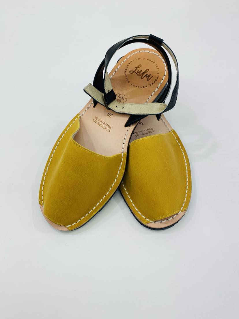 LULU AVARCAS MUSTARD SANDAL WITH BLACK ANKLE STRAP