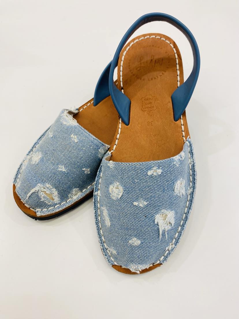 LULU AVARCAS VINTAGE DENIM "WORN LOOK" FLAT SANDAL