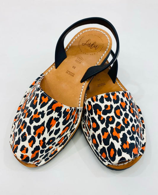 LULU AVARCAS LEATHER SANDAL IN ORANGE/BLACK ANIMAL PRINT
