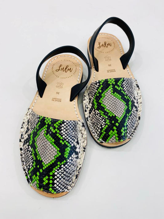 LULU AVARCAS LEATHER SANDAL IN GREEN SNAKE PRINT