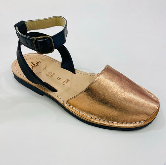 LULU AVARCAS LEATHER SANDAL IN ROSE GOLD WITH BLACK ANKLE STRAP