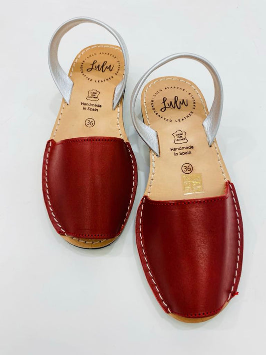 LULU AVARCAS BLACK WEDGE LEATHER SANDAL IN RED WITH SILVER STRAP