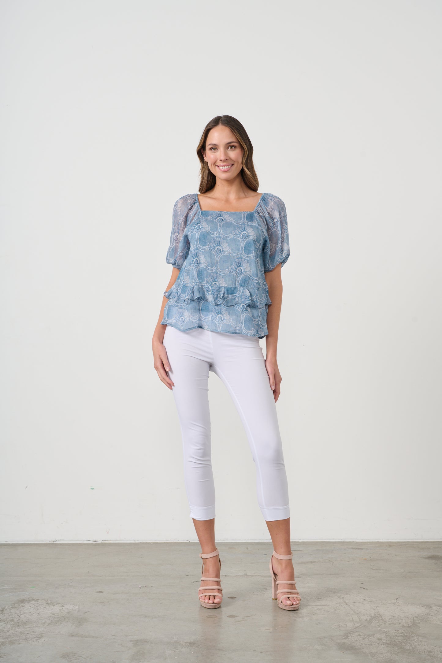 CAJU BLOUSE IN BLOOM PRINT WITH SQUARE NECKLINE