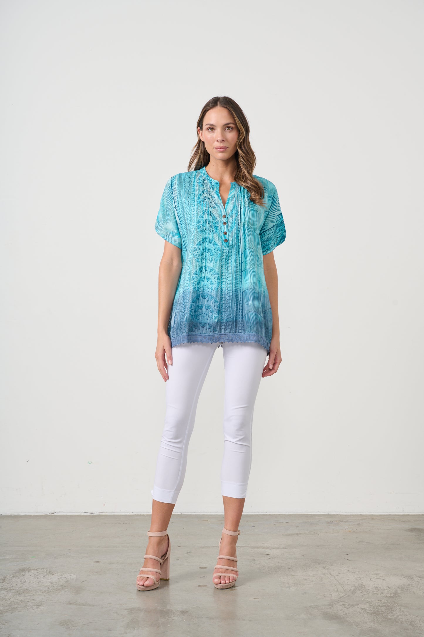 CAJU BLOUSE IN BLUE PRINT WITH LACE HEM