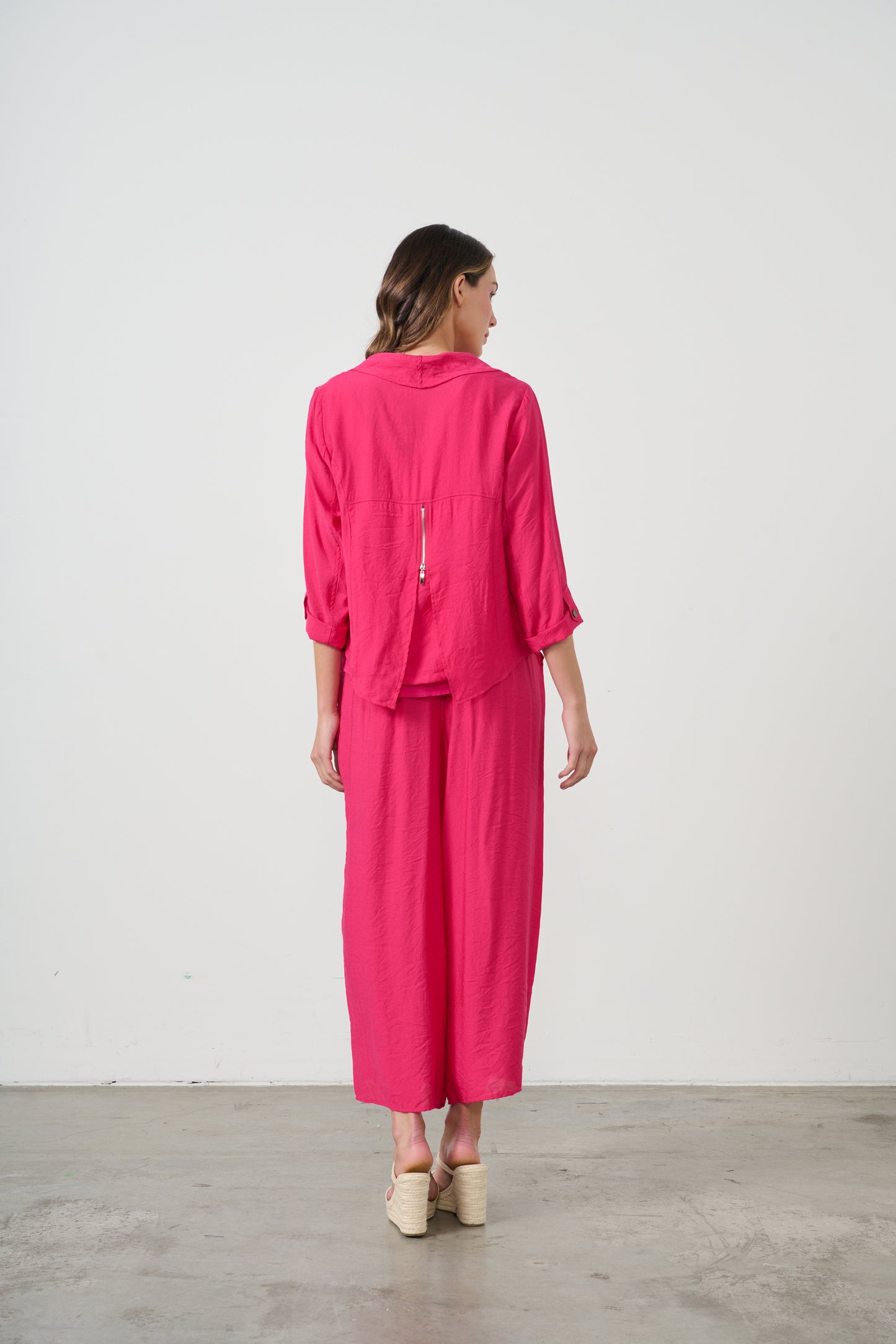 CAJU SUMMER JACKET WITH ZIP BACK DETAIL IN HOT PINK