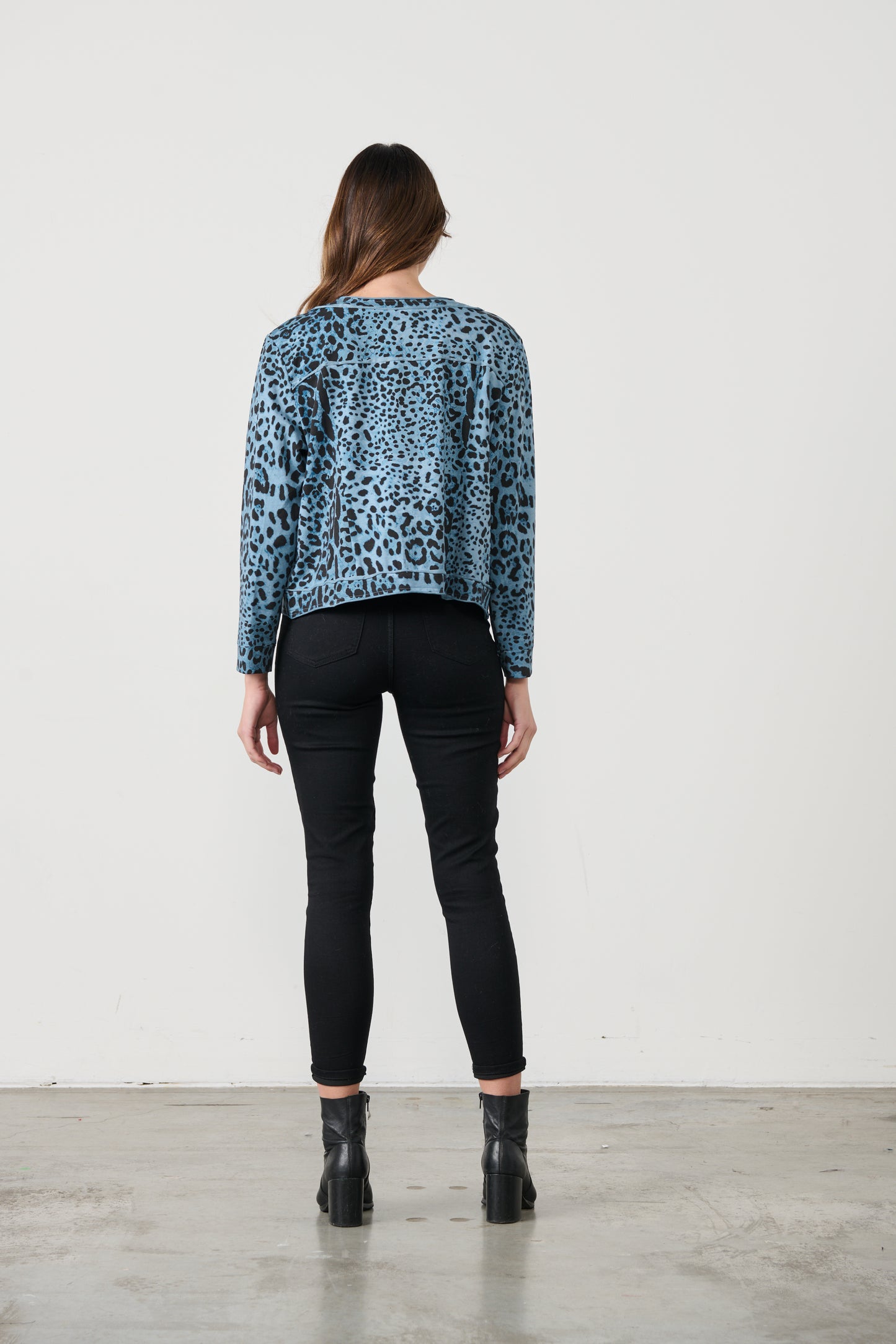 CAJU ANIMAL PRINTED JACKET IN BLUE