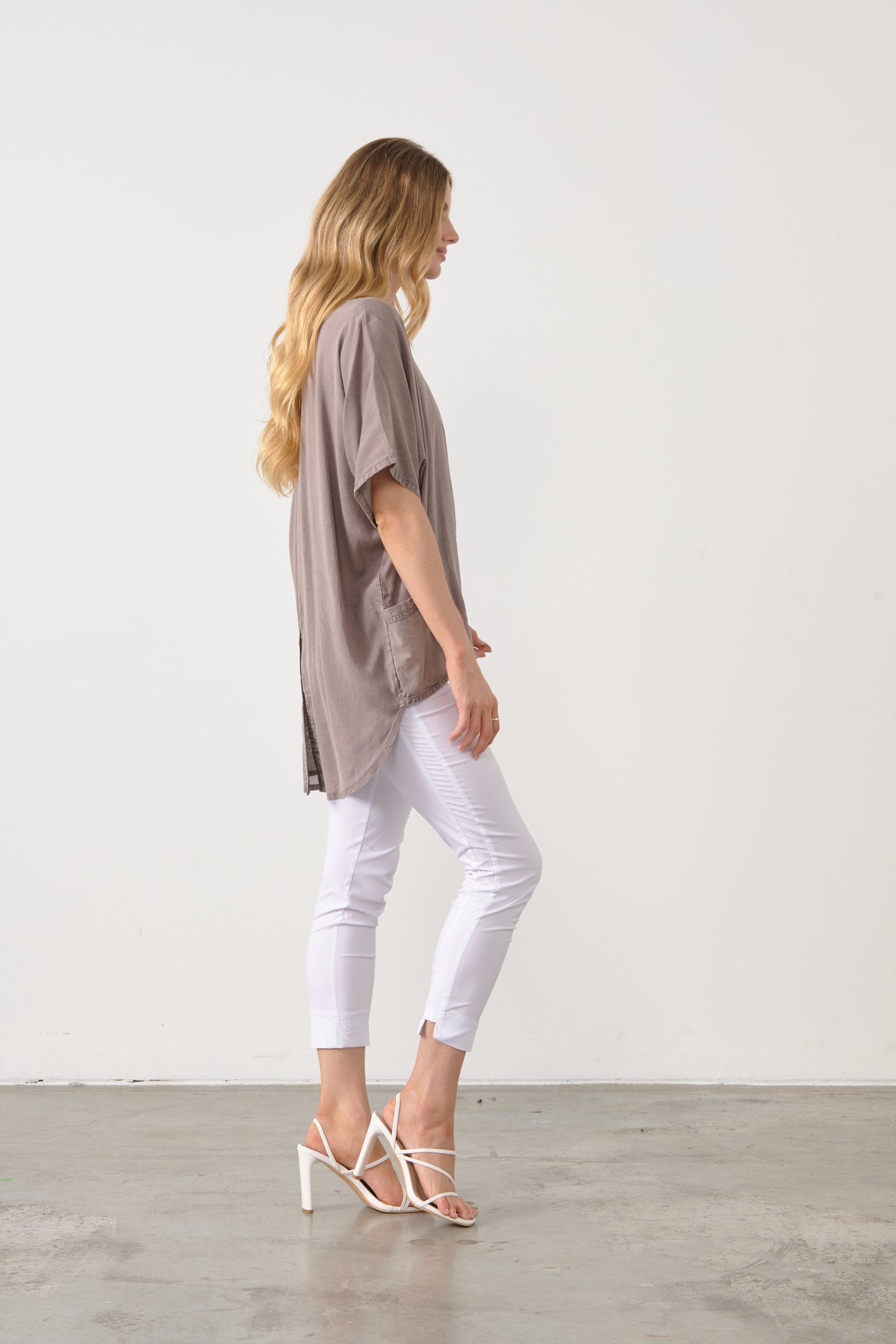 HOLMES & FALLON BUTTON BACK HI-LO TOP IN MUSHROOM