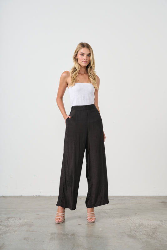 HOLMES & FALLON PANT IN BLACK WITH ELASTIC WAIST