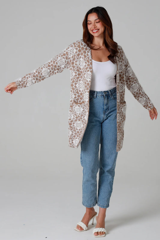 CHARLOTTE BEIGE AND WHITE CARDI