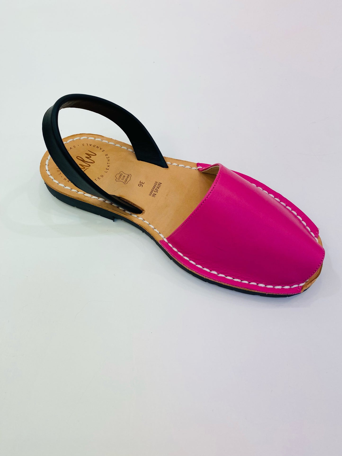 LULU AVARCAS LEATHER FLAT SANDAL IN PINK WITH BLACK STRAP