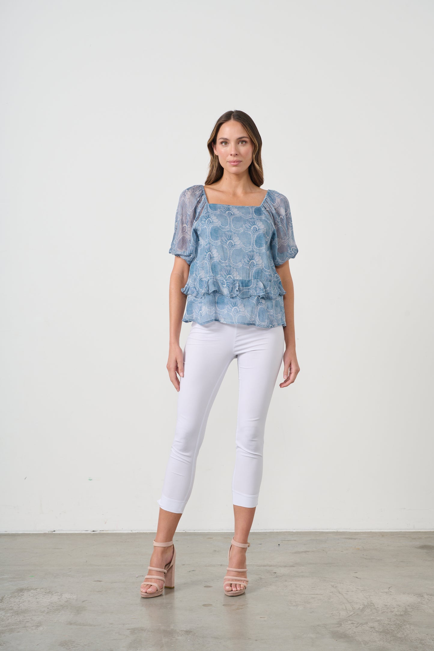 CAJU BLOUSE IN BLOOM PRINT WITH SQUARE NECKLINE