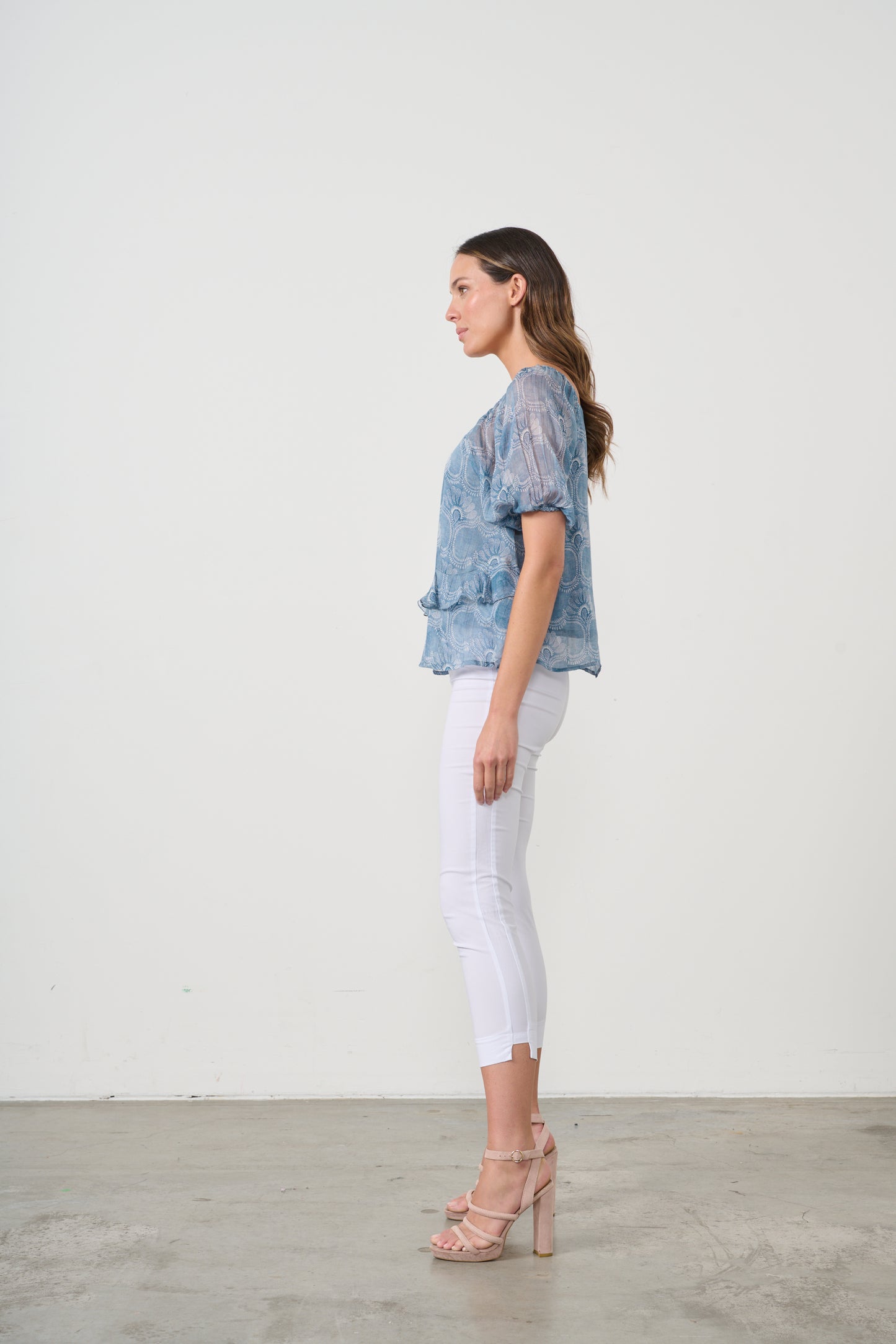 CAJU BLOUSE IN BLOOM PRINT WITH SQUARE NECKLINE