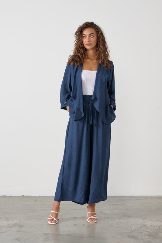 CAJU LIGHT SUMMER JACKET WITH BACK ZIP DETAIL IN MIDNIGHT BLUE