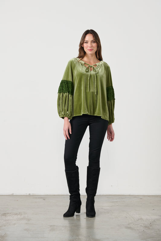CAJU VELVET BLOUSE WITH LACE INSERTS IN GREEN