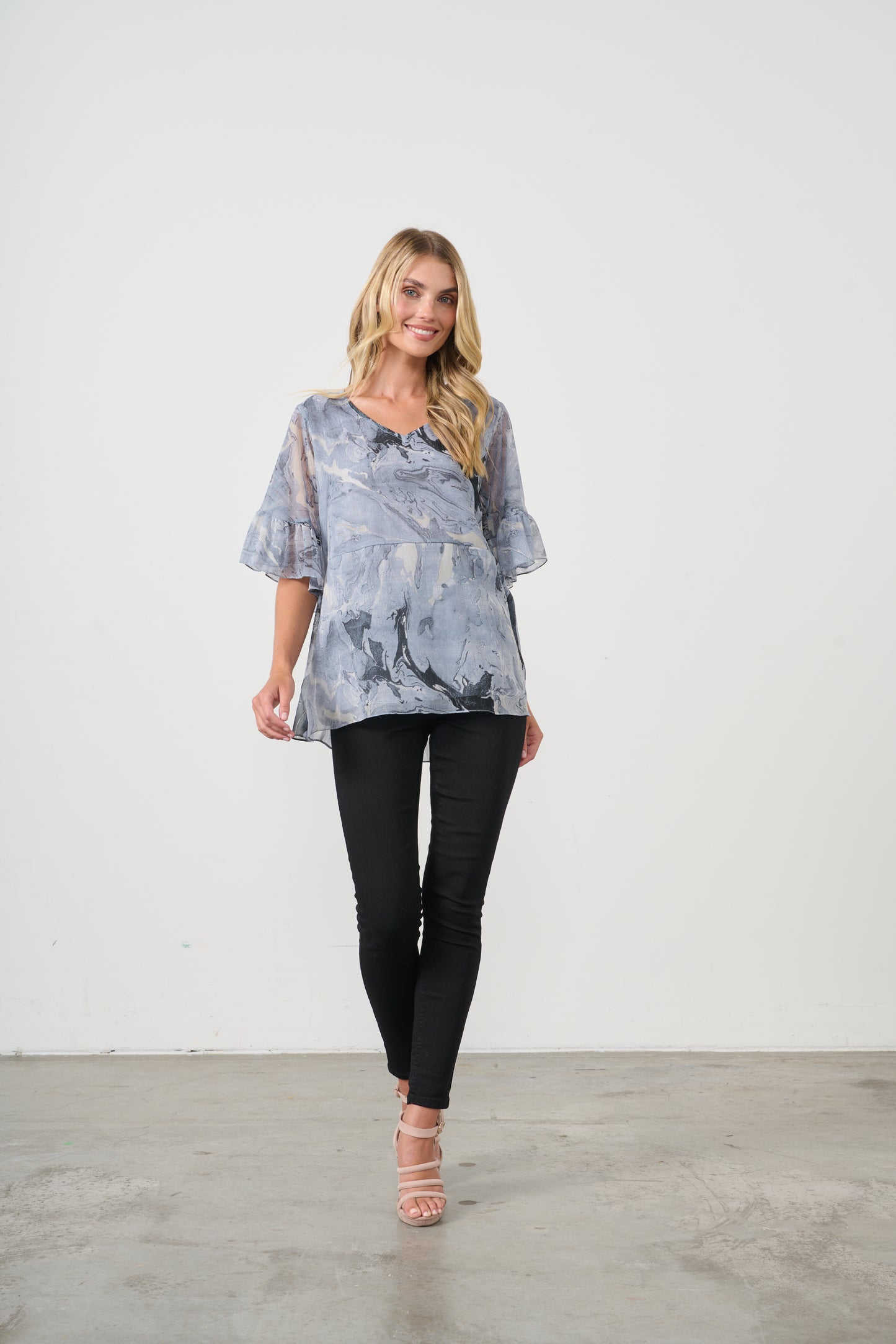 HOLMES & FALLON BLOUSE WITH LACED BACK DETAIL IN BLUE MARBLE