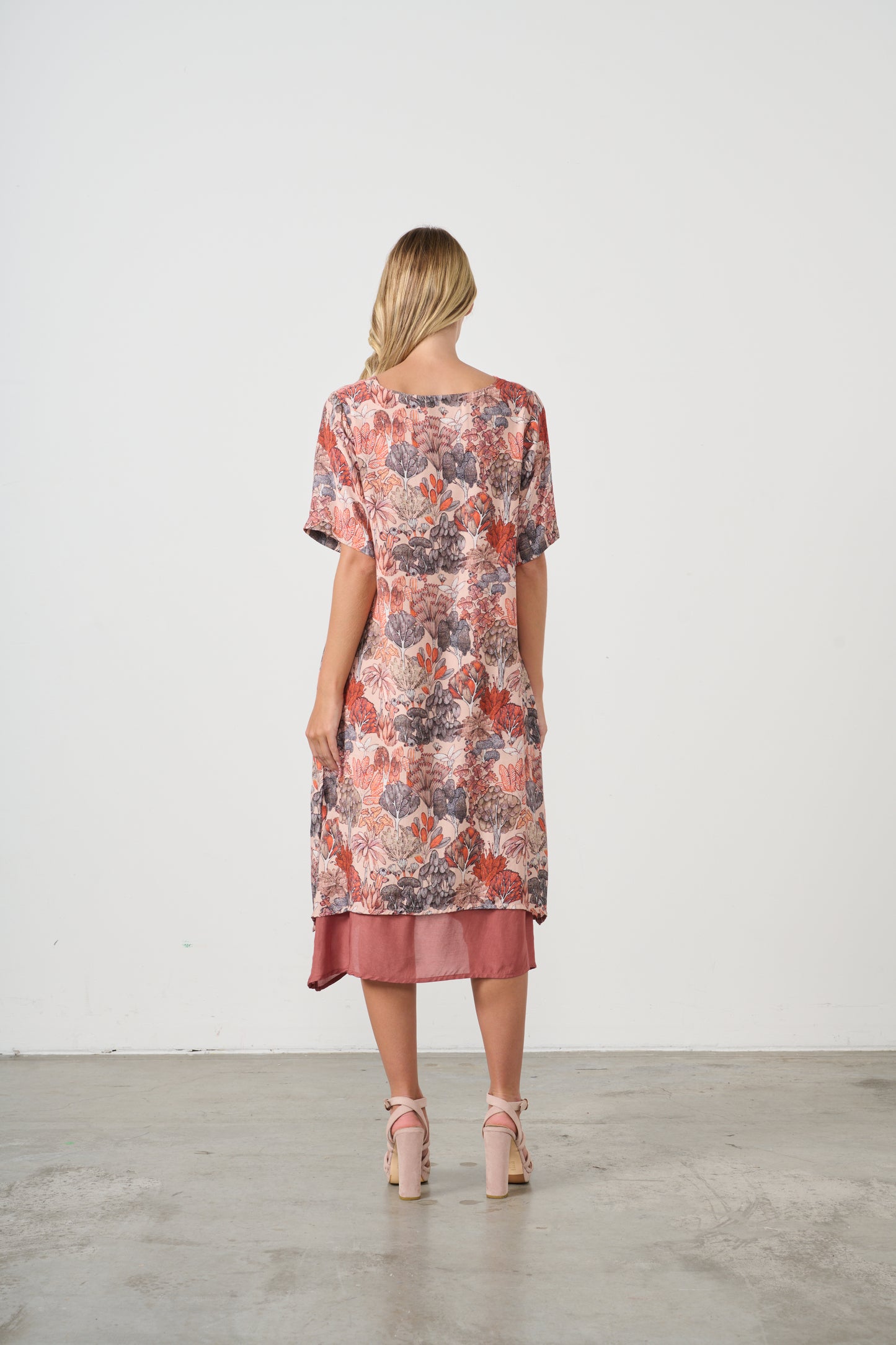 HOLMES AND FALLON DOUBLE LAYER FLORAL PRINT DRESS