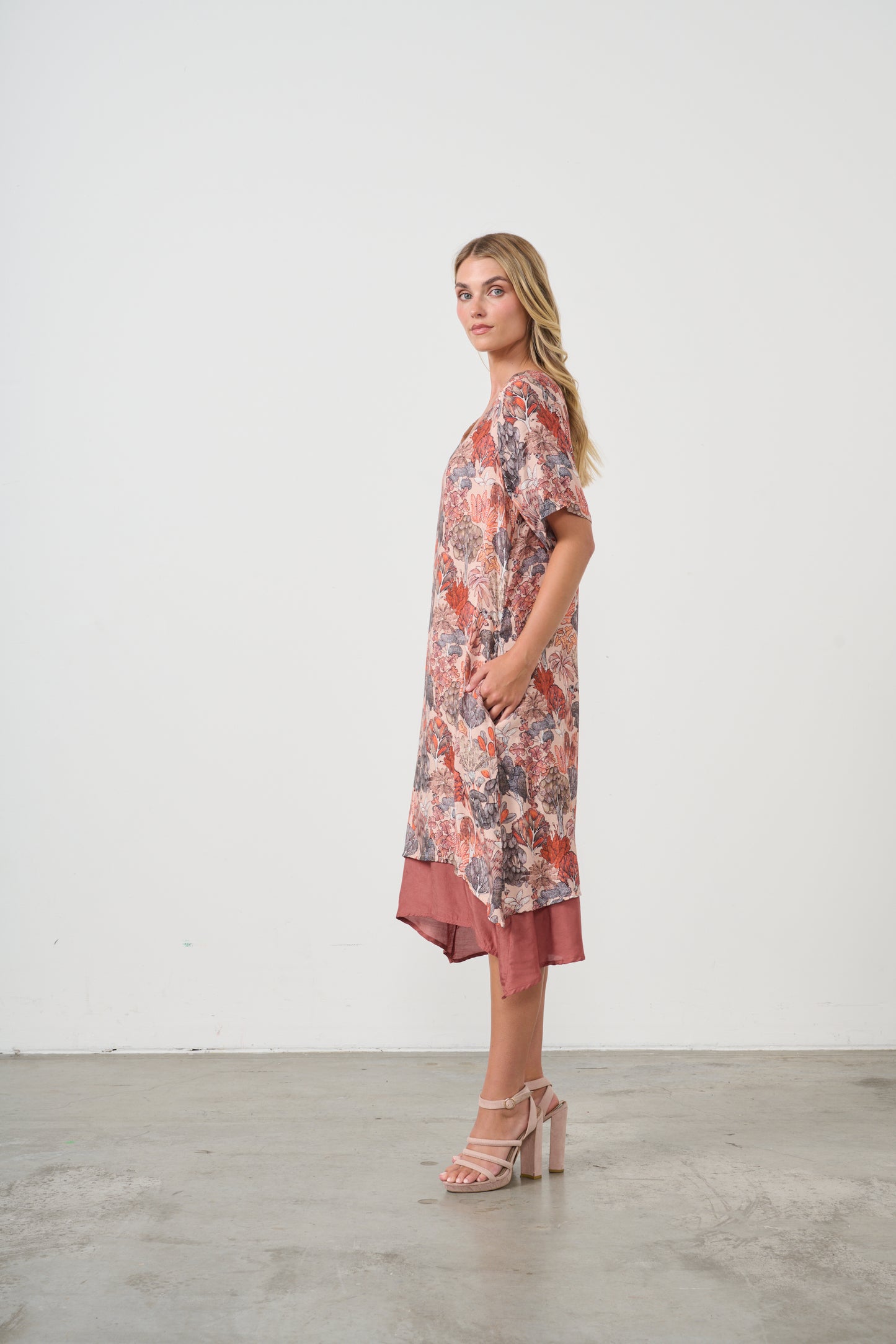 HOLMES AND FALLON DOUBLE LAYER FLORAL PRINT DRESS