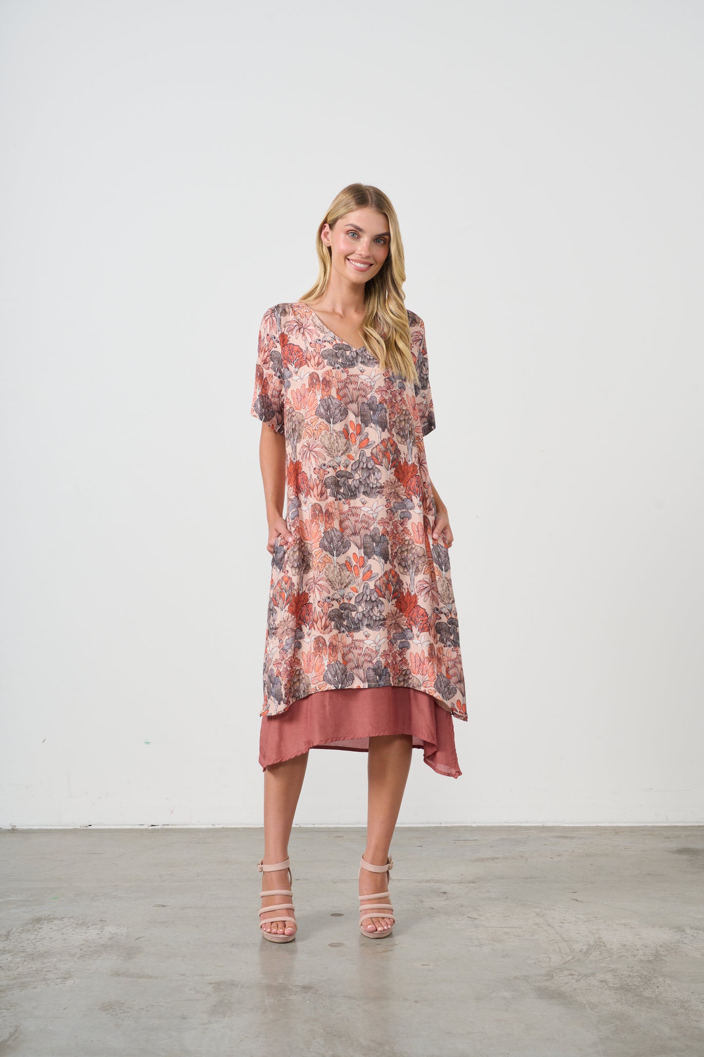 HOLMES AND FALLON DOUBLE LAYER FLORAL PRINT DRESS