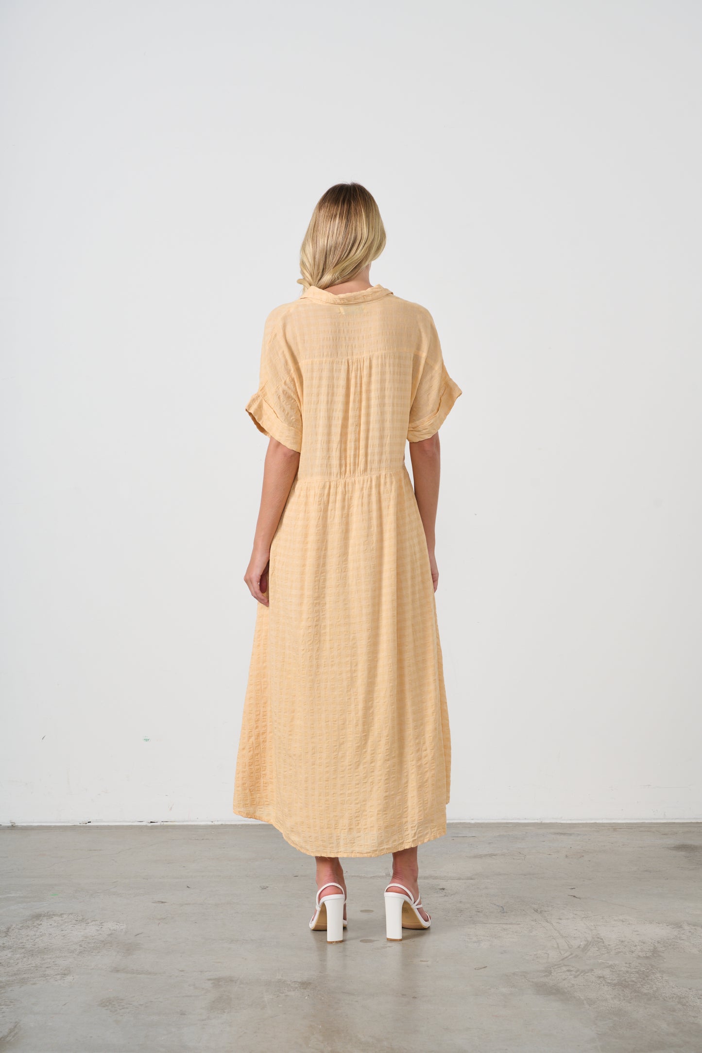 HOLMES & FALLON COTTON DRESS IN APRICOT