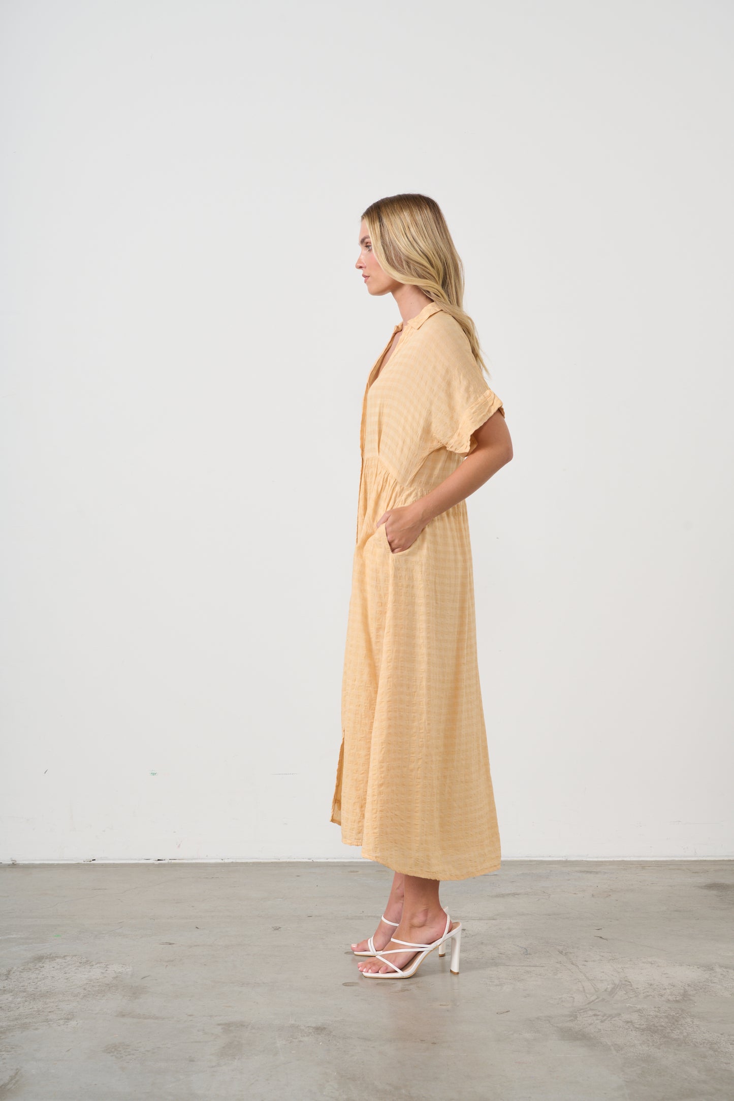 HOLMES & FALLON COTTON DRESS IN APRICOT