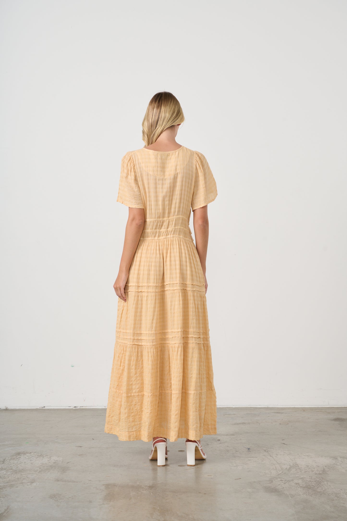 HOLMES & FALLON COTTON DRESS IN APRICOT