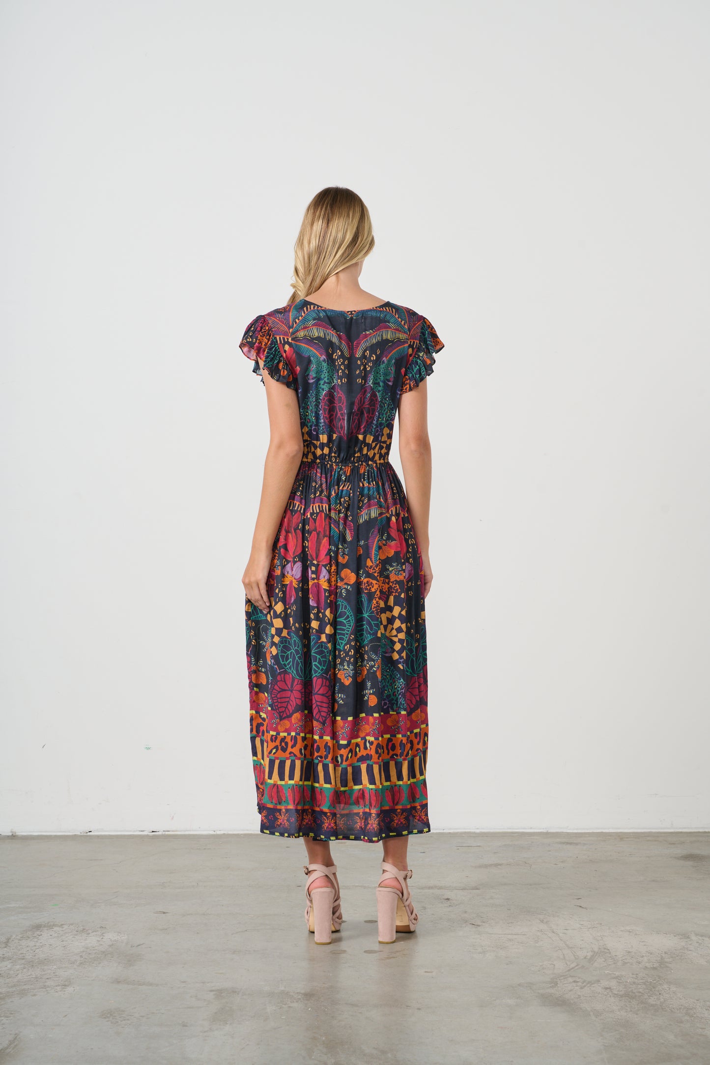HOLMES & FALLON TROPICAL PRINT ELASTIC WAIST DRESS - BLACK