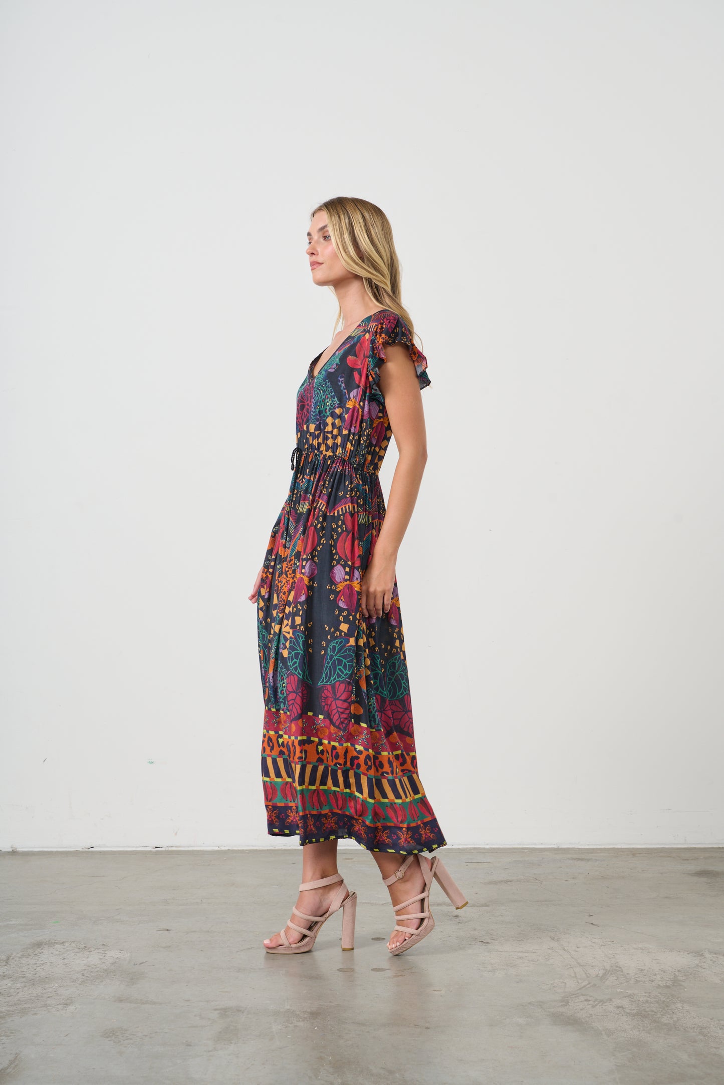 HOLMES & FALLON TROPICAL PRINT ELASTIC WAIST DRESS - BLACK