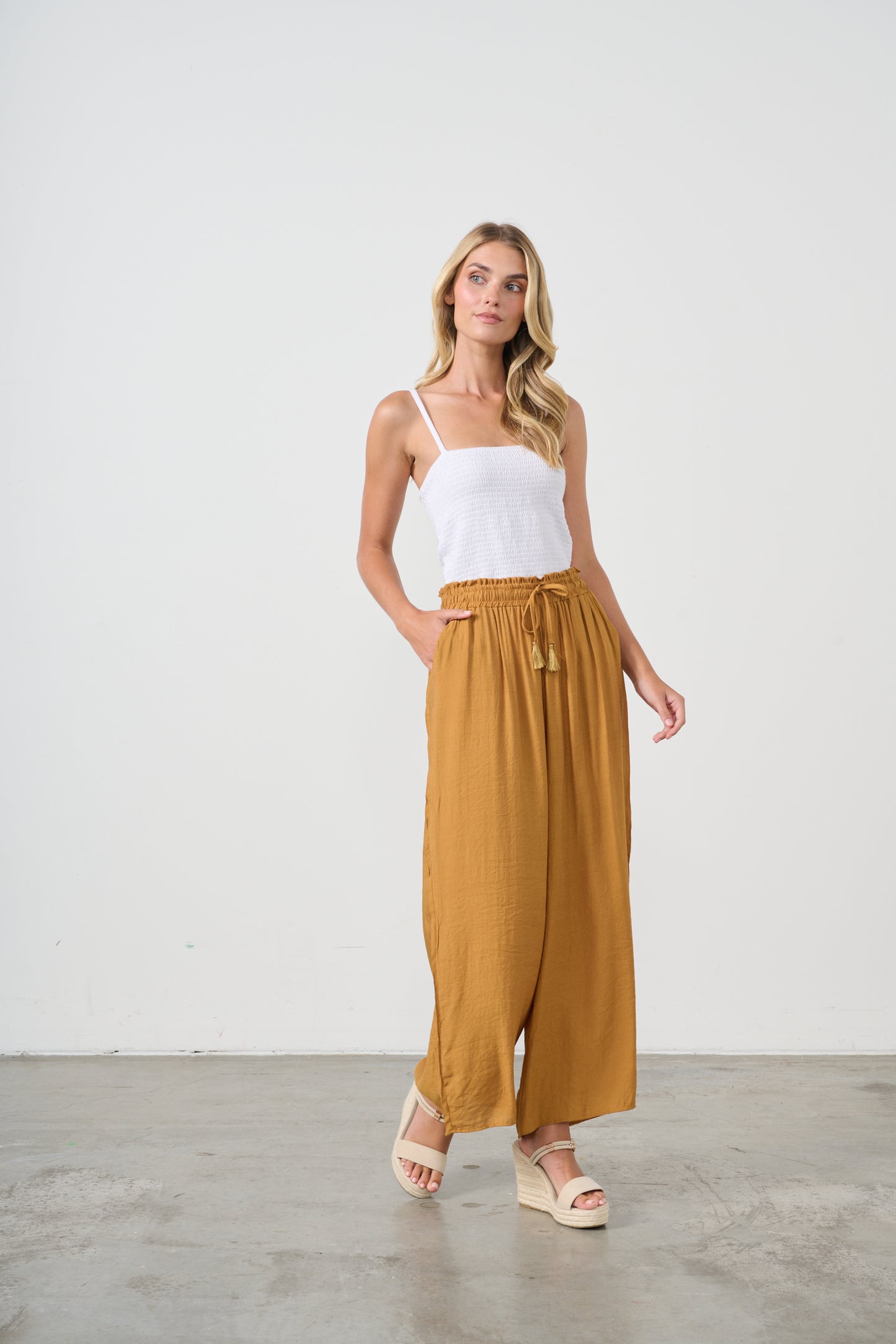 HOLMES & FALLON WIDE LEG PANT IN COPPER