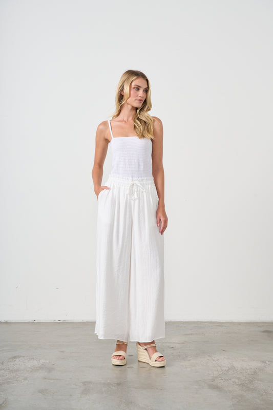 HOLMES & FALLON WIDE LEG PANTS IN WHITE