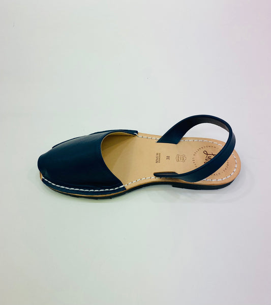 LULU AVARCAS NAVY LEATHER FLAT SANDAL