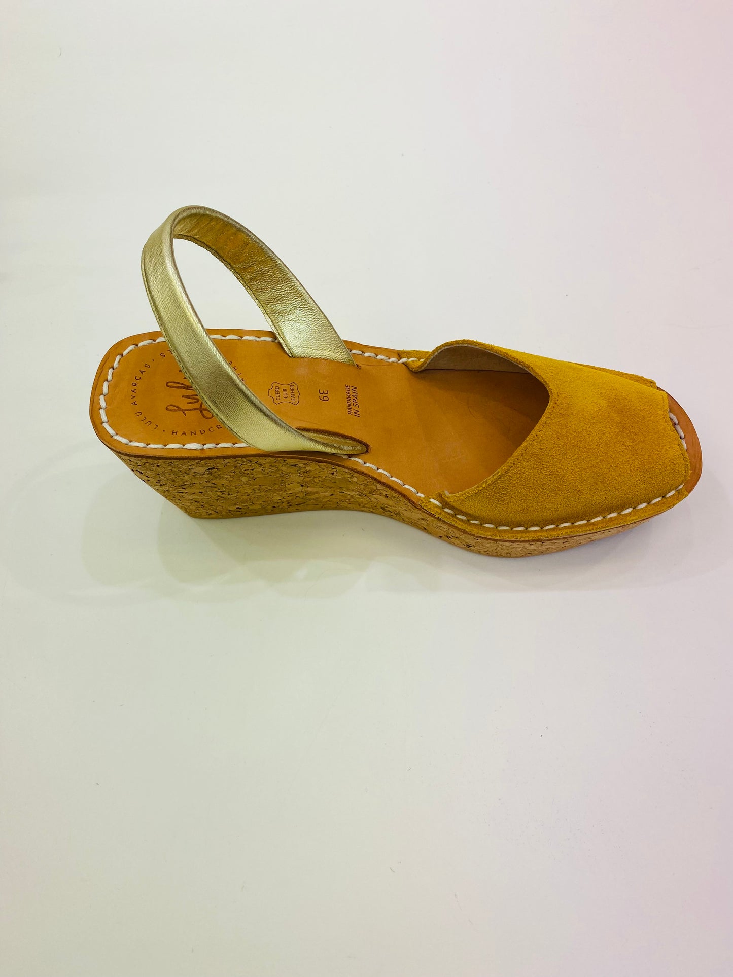 LULU AVARCAS LEATHER CORKS IN MUSTARD WITH GOLD STRAP