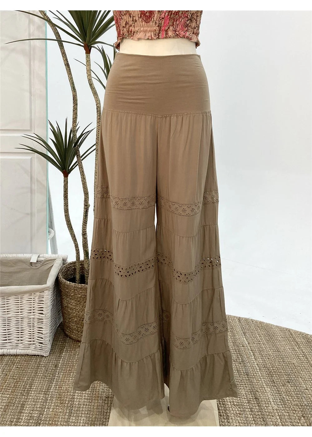 CIENNA TROPEZ PANTS IN LATTE
