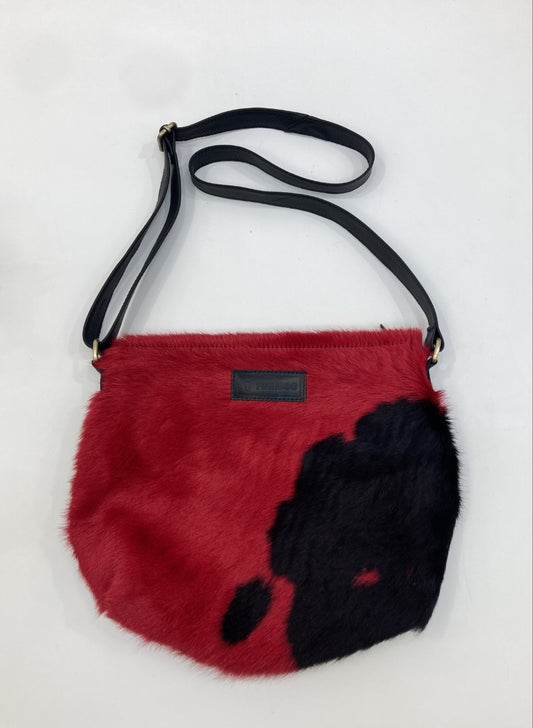 FURMOO RED AND BLACK HIDE HANDBAG