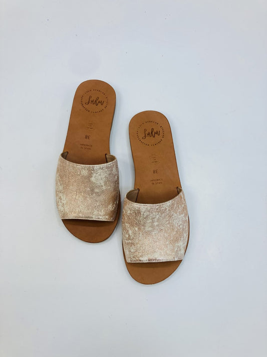 LULU AVARCAS STRESSED ROSE GOLD SLIDE